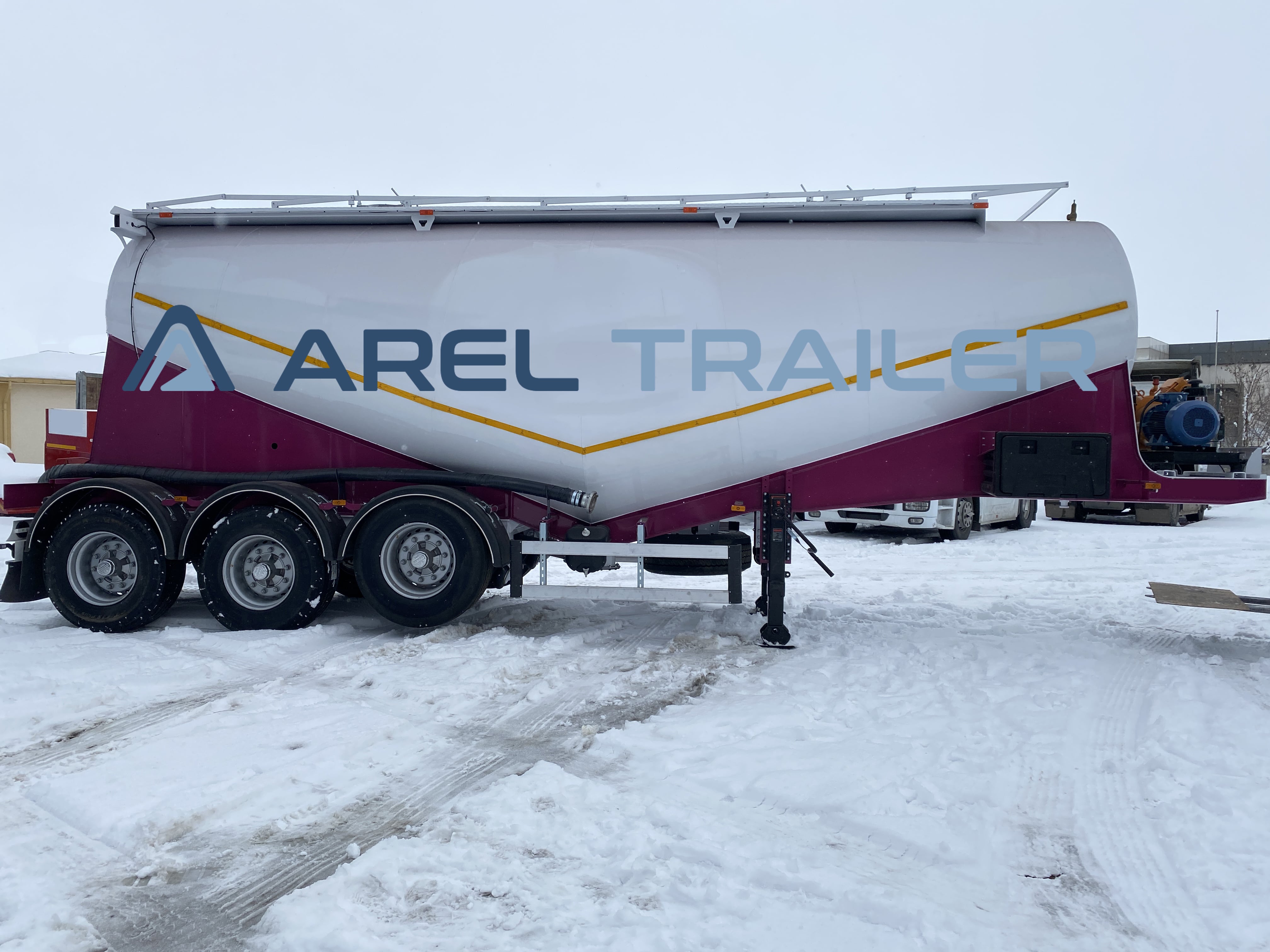 V TYPE WHEAT FLOUR BULK SILO TRAILER