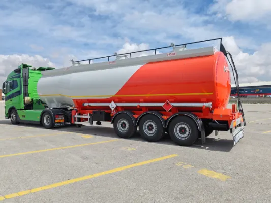 ADR FUEL TANKER SEMI TRAILER