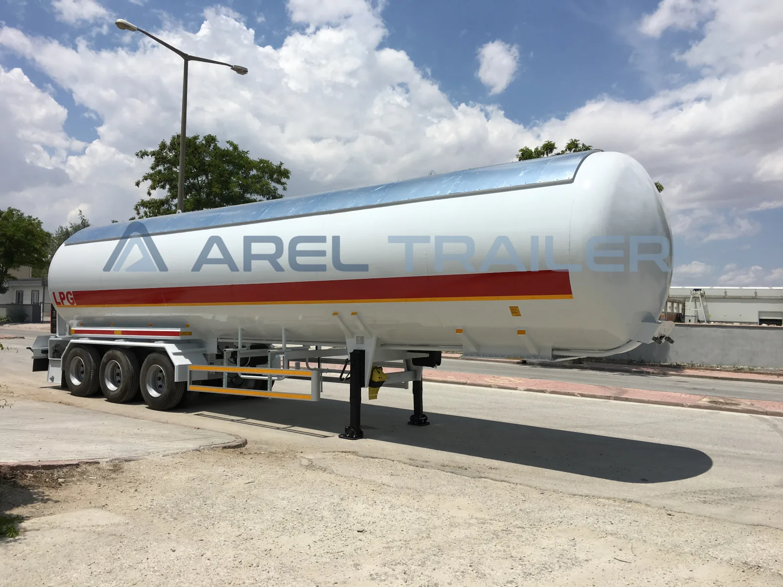 LPG TANKER TRAILER